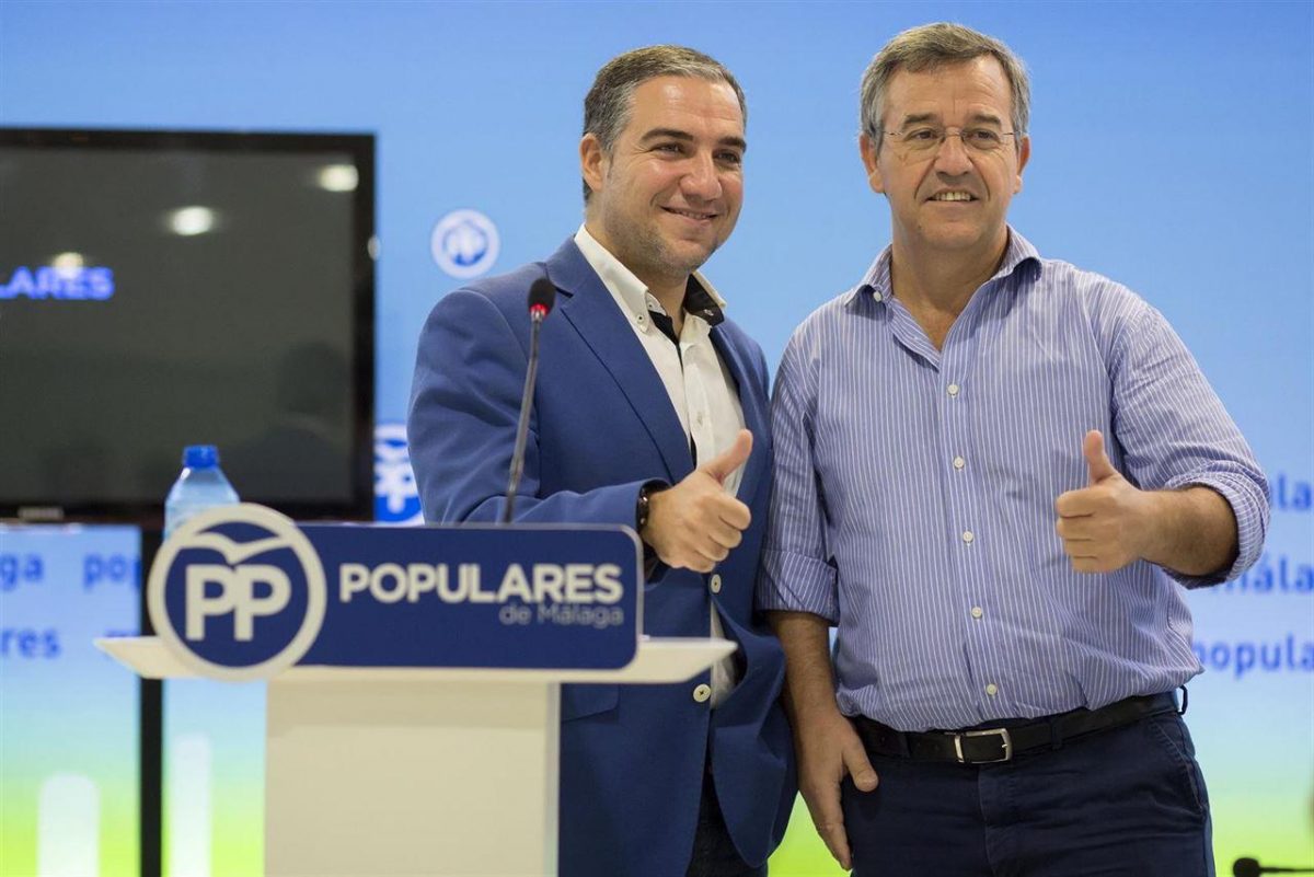 Bendodo descarta que García Urbano se presente en Málaga y afirma que "debe seguir en Estepona" - Bendodo y Garcia Urbano Bendodo descarta que García Urbano se presente en Málaga y afirma que "debe seguir en Estepona" - Bendodo y Garcia Urbano