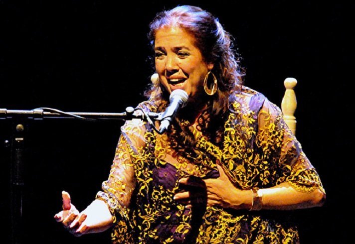 La mítica cantaora Lole Montoya ofrece este viernes un único concierto íntimo en Estepona junto a Alba Molina - Lole Montoya La mítica cantaora Lole Montoya ofrece este viernes un único concierto íntimo en Estepona junto a Alba Molina - Lole Montoya