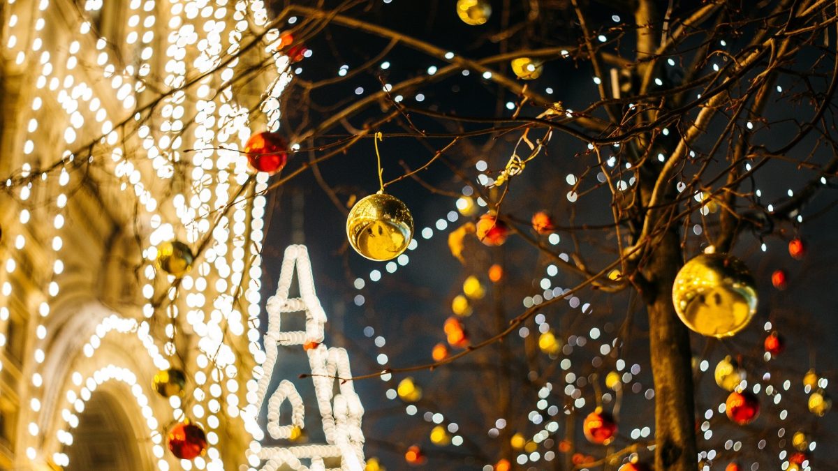 Estos son los planes navideños que te esperan el fin de semana en la Costa del Sol - cuenta atras a la navidad en marbella marbella unique properties unsplash Navidad