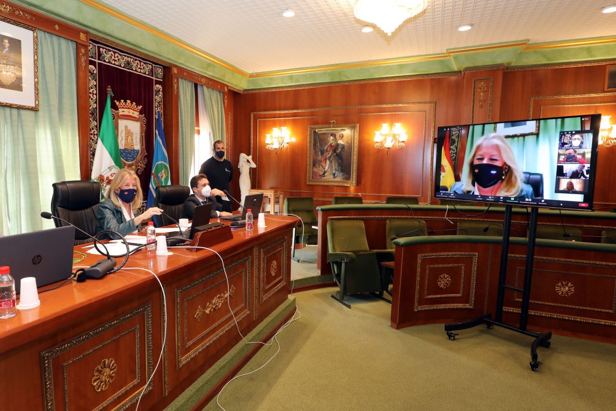El Pleno de Marbella aprueba los presupuestos para 2022, elevándose un 3,4% más que el año anterior - 0H3A9647 Pleno del Ayuntamiento de Marbella, celebrado este martes.