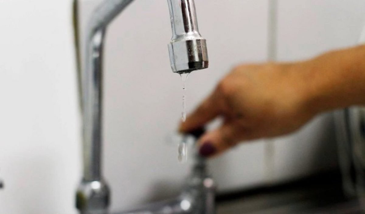 Avisan de un corte de agua de seis horas en una urbanización de Manilva - 2021081018194285329 Corte de agua. Archivo
