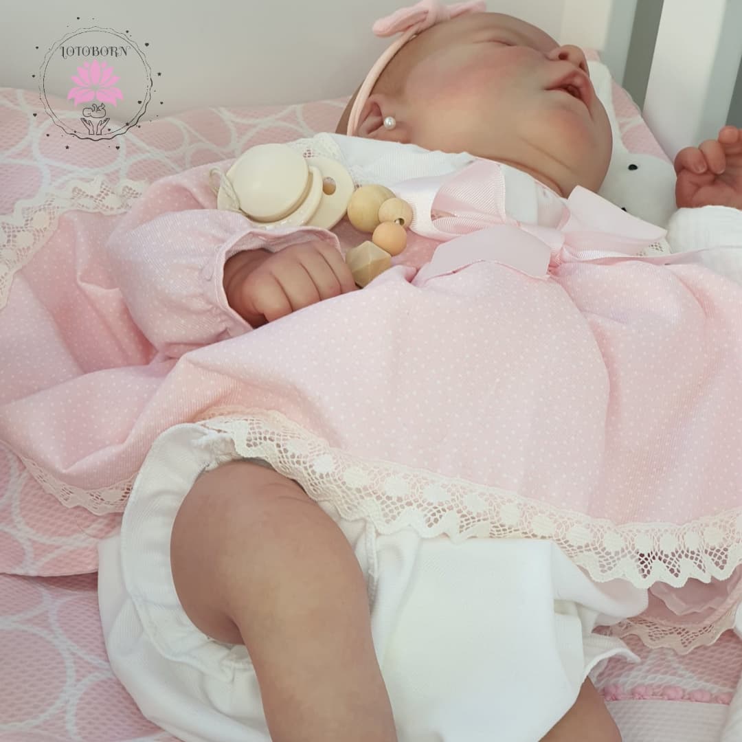 Lo más parecido a un bebé de verdad: así son los muñecos 'Reborn' creados en Estepona - PHOTO 2022 01 04 19 55 53 7 Lo más parecido a un bebé de verdad: así son los muñecos 'Reborn' creados en Estepona - PHOTO 2022 01 04 19 55 53 7