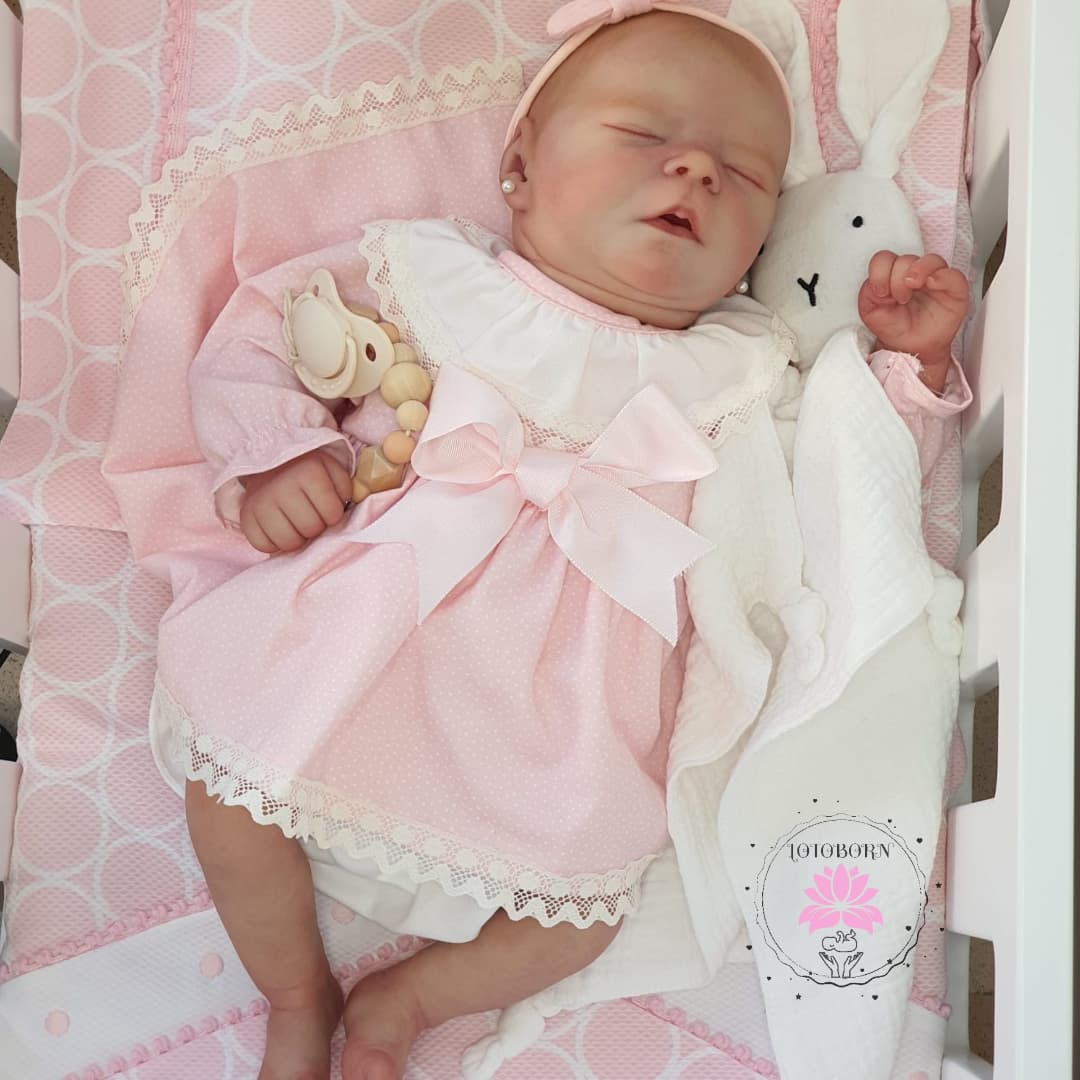 Lo más parecido a un bebé de verdad: así son los muñecos 'Reborn' creados en Estepona - PHOTO 2022 01 04 19 55 53 8 Lo más parecido a un bebé de verdad: así son los muñecos 'Reborn' creados en Estepona - PHOTO 2022 01 04 19 55 53 8