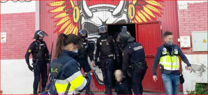 Detienen en la Costa del Sol a uno de los miembros de 'Los Ángeles del Infierno' por traficar con sustancias ilegales - Captura 4 Detienen en la Costa del Sol a uno de los miembros de 'Los Ángeles del Infierno' por traficar con sustancias ilegales - Captura 4