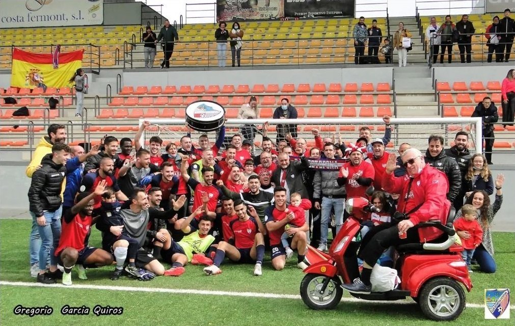 El Estepona no da ninguna opción y barre al Atlético Monachil (7-0) para seguir líder - Estepona aficion El Estepona no da ninguna opción y barre al Atlético Monachil (7-0) para seguir líder - Estepona aficion