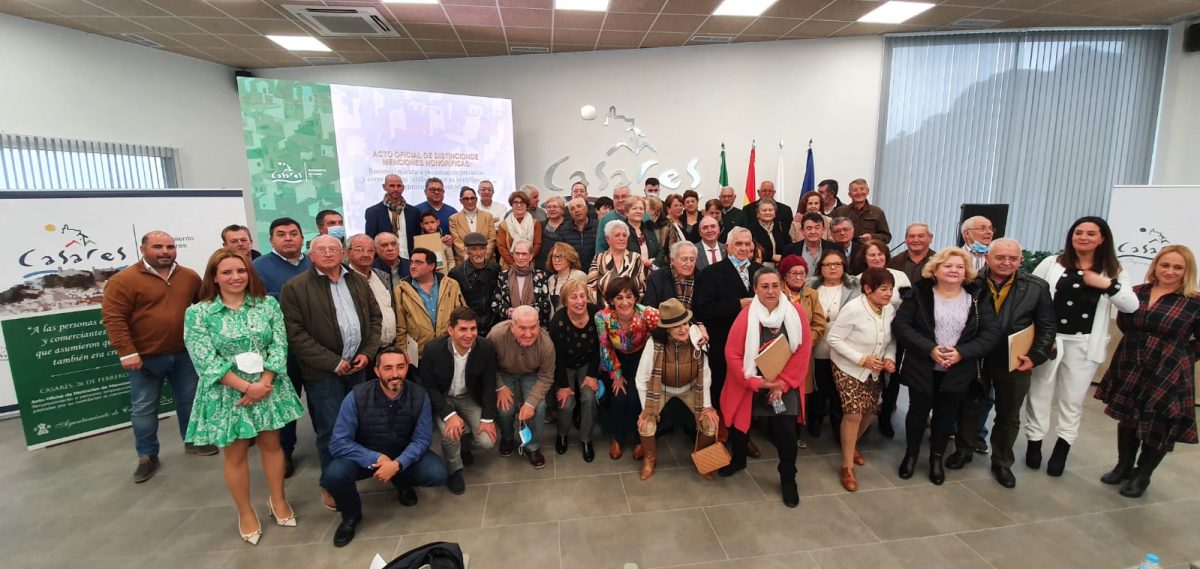 Los empresarios y comerciantes jubilados, reconocidos por el Ayuntamiento de Casares - Mayores Casares Los empresarios y comerciantes jubilados, reconocidos por el Ayuntamiento de Casares - Mayores Casares