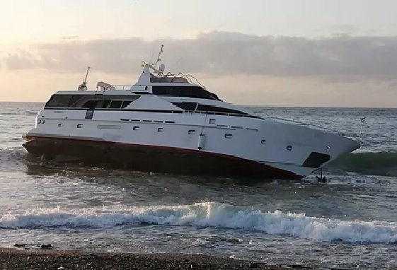 'Neeveen': el símbolo una época dorada de Marbella que sigue "tirado" en Motril - neveen 'Neeveen': el símbolo una época dorada de Marbella que sigue "tirado" en Motril - neveen