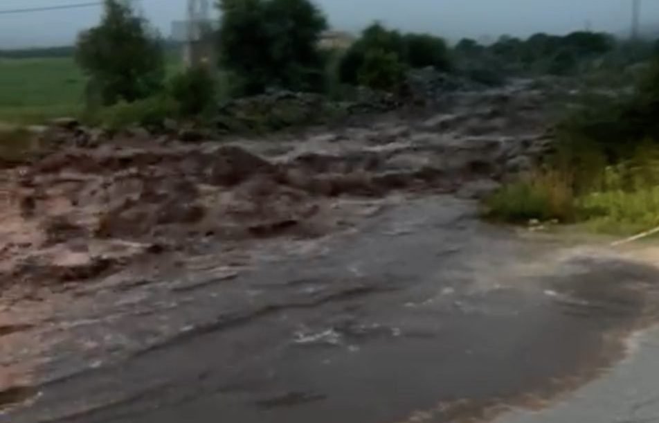 La carretera entre Casares y Los Pedregales continúa cortada por las fuertes lluvias - Captura de pantalla 2022 03 23 a las 16.25.58 e1648049179591 La carretera entre Casares y Los Pedregales continúa cortada por las fuertes lluvias - Captura de pantalla 2022 03 23 a las 16.25.58 e1648049179591