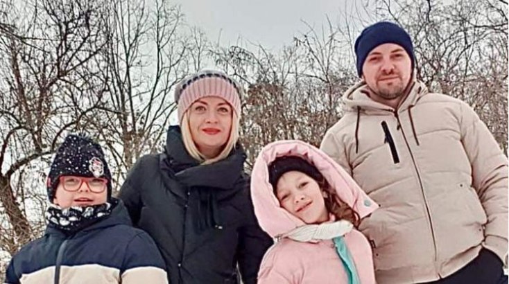 Un vecino de Manilva lanza un 'crowfunding' para traerse a su familia ucraniana, refugiada en Moldavia - Chris James y su familia Un vecino de Manilva lanza un 'crowfunding' para traerse a su familia ucraniana, refugiada en Moldavia - Chris James y su familia