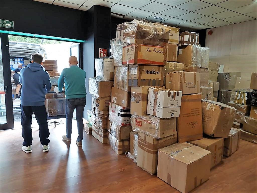 Marbella realiza un segundo envío de más de 5.000 kilos de ayuda humanitaria a Ucrania - Foto 1 Marbella realiza un segundo envío de más de 5.000 kilos de ayuda humanitaria a Ucrania.