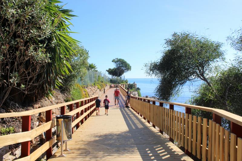 Bandera Negra para el litoral malagueño por la construcción de la Senda y la contaminación lumínica - senda litoral estepona Bandera Negra para el litoral malagueño por la construcción de la Senda y la contaminación lumínica - senda litoral estepona