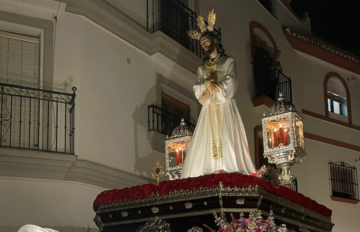 Estepona abraza a su Cautivo - b2 Estepona abraza a su Cautivo - b2