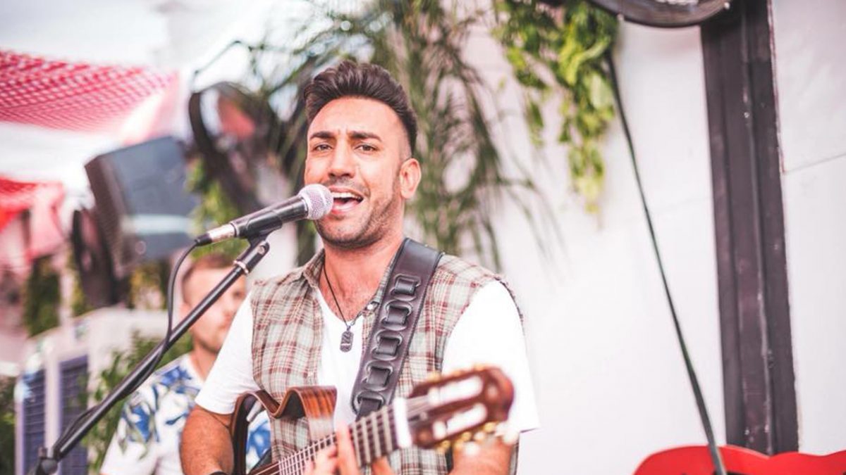 Más de medio centenar de artistas llenarán de música la plaza de la Ermita del Calvario este viernes y sábado - 1 PACO CARMONA Paquito Carmona, uno de los cantantes del festival.