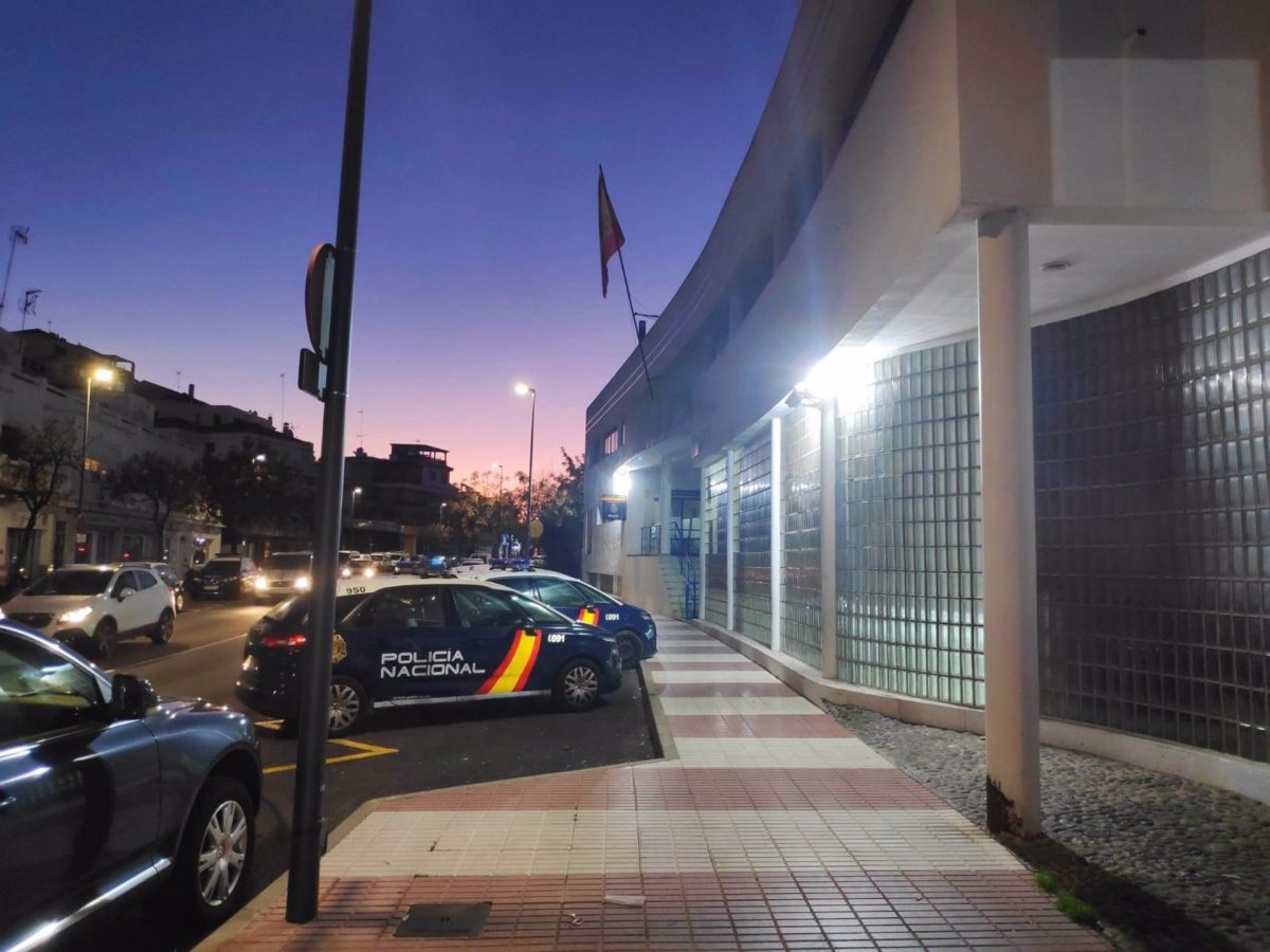 Detienen en Marbella a un hombre que acudió al hospital para agredir a las víctimas de una reyerta - Comisaria Marbella Detienen en Marbella a un hombre que acudió al hospital para agredir a las víctimas de una reyerta - Comisaria Marbella