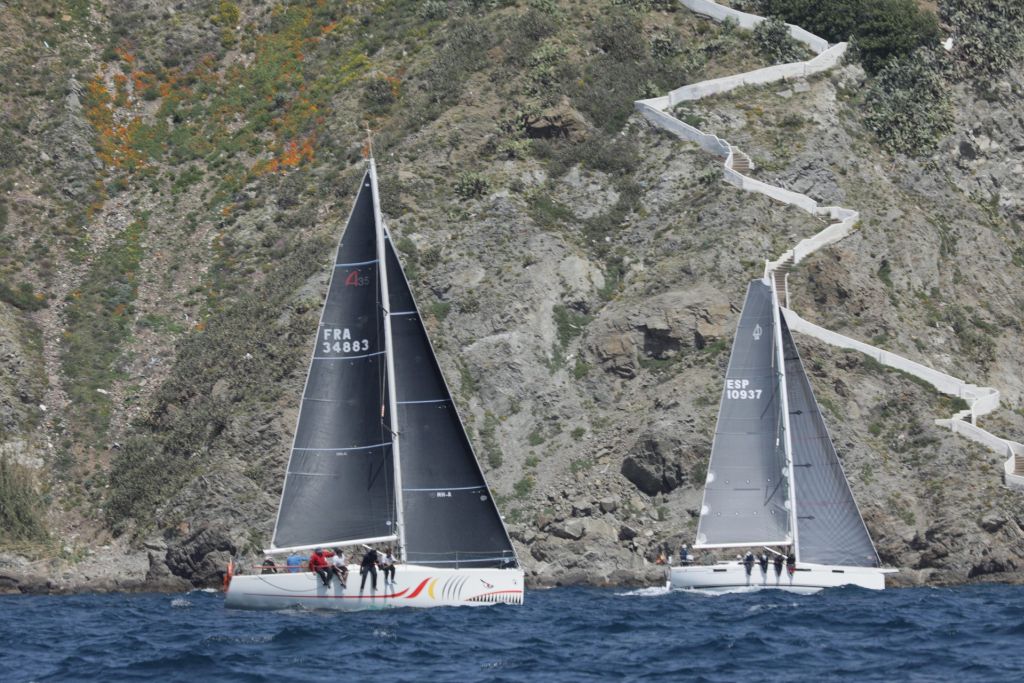 La 4º Regata Intercontinental Marbella Ceuta es para la embarcación ‘Rayter’ del RC Mediterráneo - Rayter derecha La 4º Regata Intercontinental Marbella Ceuta es para la embarcación ‘Rayter’ del RC Mediterráneo - Rayter derecha