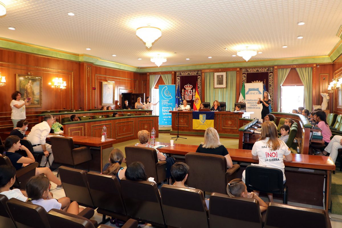 Los pequeños de Marbella piden la creación de puntos de ocio, parques inclusivos o mejor acceso al centro - 0H3A0098 Pleno Infantil en Marbella.