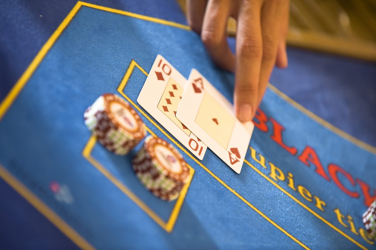 Casino Marbella incorpora al mercado laboral a más de una veintena de croupiers - Black Jack Casino Marbella Casino Marbella incorpora al mercado laboral a más de una veintena de croupiers - Black Jack Casino Marbella