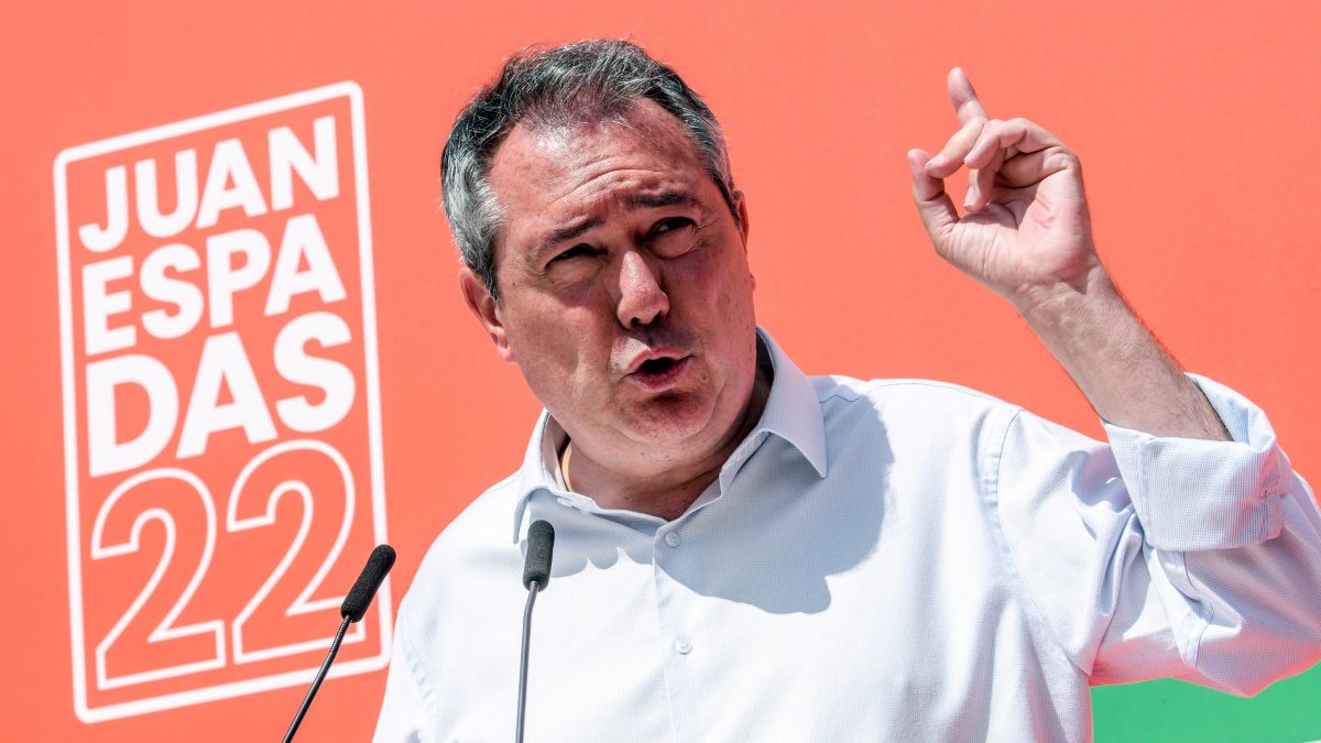 Juan Espadas da un paso al lado y cede el liderazgo del PSOE andaluz a María Jesús Montero - Juan Espadas Juan Espadas da un paso al lado y cede el liderazgo del PSOE andaluz a María Jesús Montero - Juan Espadas