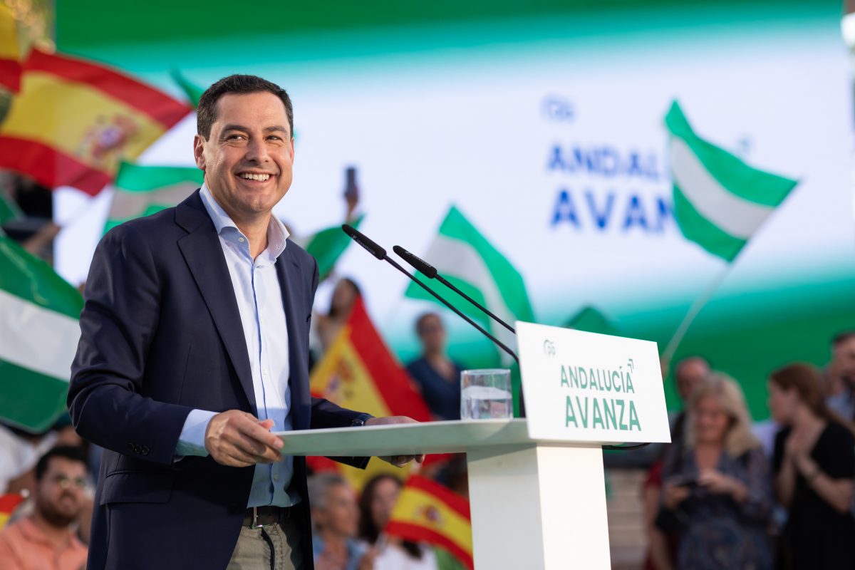 Juanma Moreno logra una mayoría histórica en Andalucía y no necesitará a VOX para gobernar - PP Juanma Moreno 2 Juanma Moreno logra una mayoría histórica en Andalucía y no necesitará a VOX para gobernar - PP Juanma Moreno 2