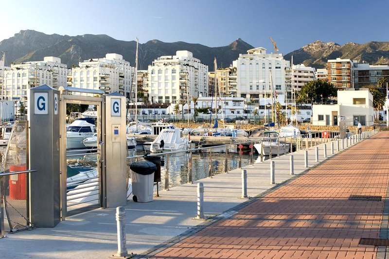 Confirman cuatro años y medio de prisión por introducir casi 3000 kilos de hachís en Marbella - puerto la bajadilla marbella 2 Confirman cuatro años y medio de prisión por introducir casi 3000 kilos de hachís en Marbella - puerto la bajadilla marbella 2