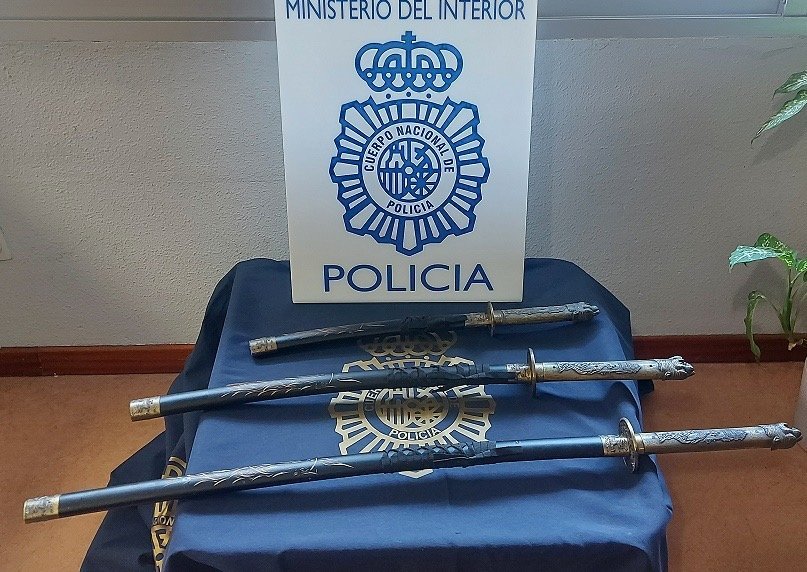 Detenidos padre e hijo en Marbella por agredir con una catana al arquitecto de una obra en su vecindario - 89DF09D9 E949 4CA2 8219 3EF2D44E7AAE Detenidos padre e hijo en Marbella por agredir con una catana al arquitecto de una obra en su vecindario - 89DF09D9 E949 4CA2 8219 3EF2D44E7AAE