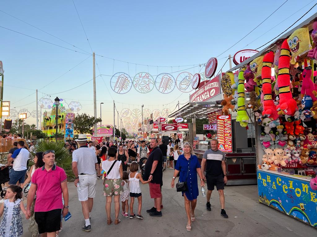 Csif denuncia que el alcalde ha sustituido a los policías por vigilantes sin experiencia en la feria - WhatsApp Image 2022 07 08 at 2.11.44 PM Recinto ferial en esta Feria Grande 2022. / D.MACÍAS