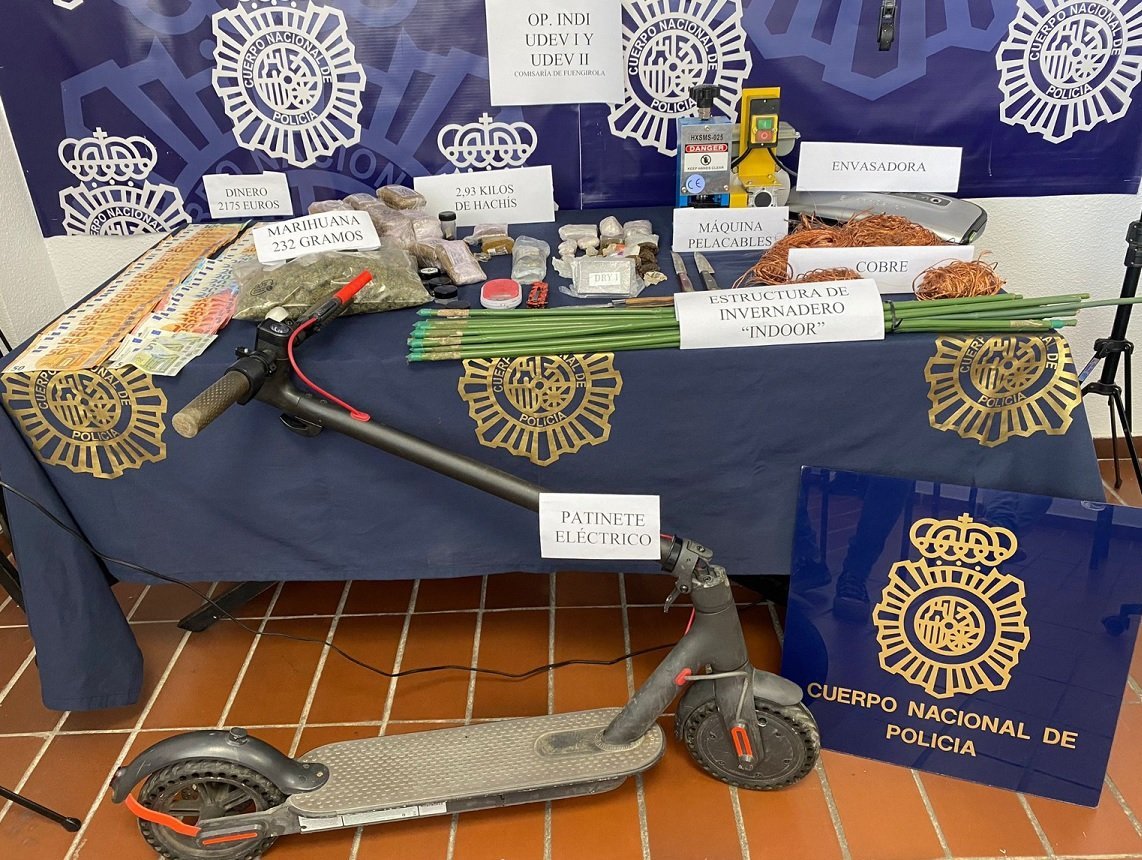 Desarticulado en Mijas un punto de venta de droga con un 'reservado' para consumir y un patinete para los repartos - 20220801 foto efectos intervenidos Desarticulado en Mijas un punto de venta de droga con un 'reservado' para consumir y un patinete para los repartos - 20220801 foto efectos intervenidos