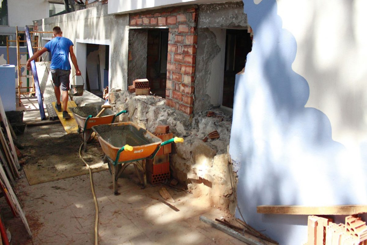 Marbella trabaja en la puesta a punto de una veintena de colegios y guarderías - Foto obras Marbella trabaja en la puesta a punto de una veintena de colegios y guarderías - Foto obras
