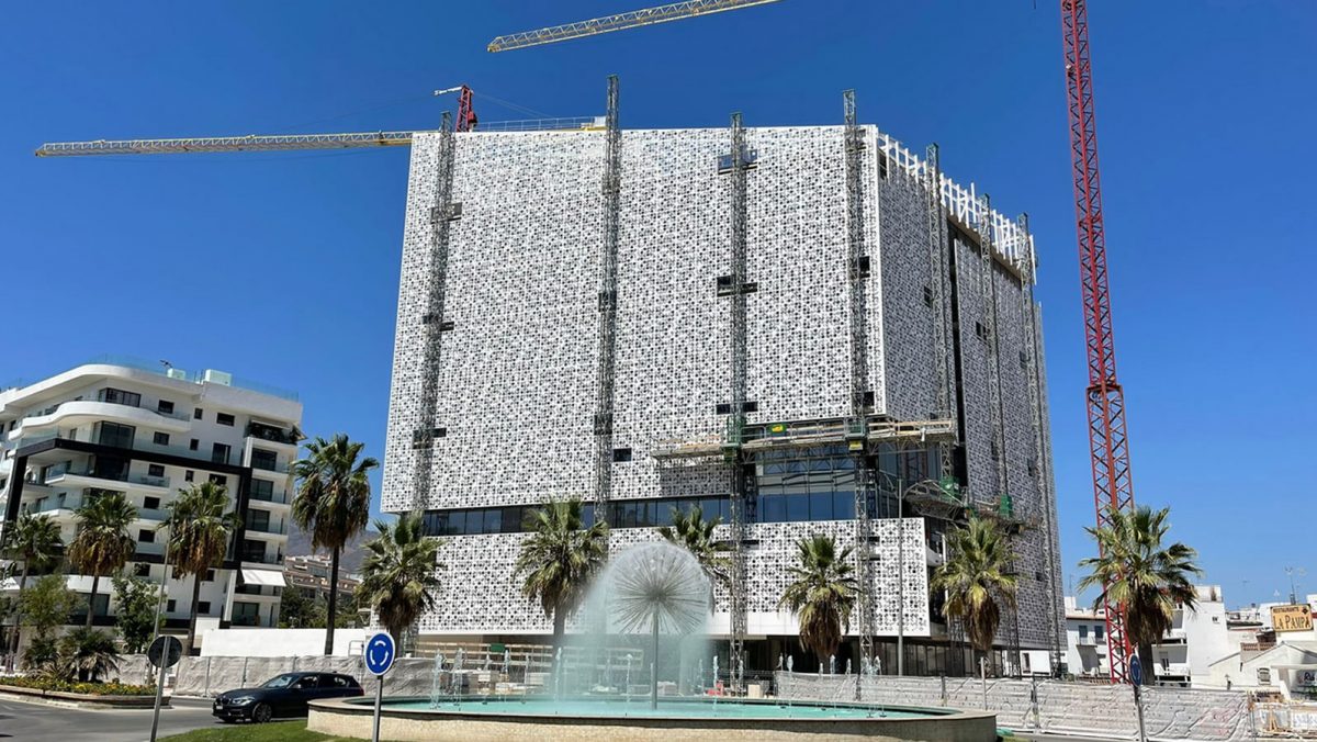 Estepona recibe 155.400 euros para la instalación informática del futuro edificio municipal