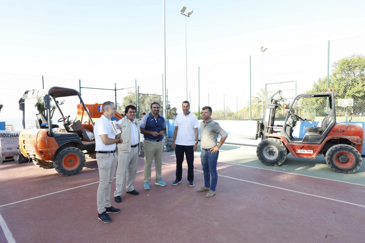 Marbella realiza actuaciones de remodelación en las tres pistas de tenis del Polideportivo Paco Cantos - TGM9192 Marbella realiza actuaciones de remodelación en las tres pistas de tenis del Polideportivo Paco Cantos - TGM9192