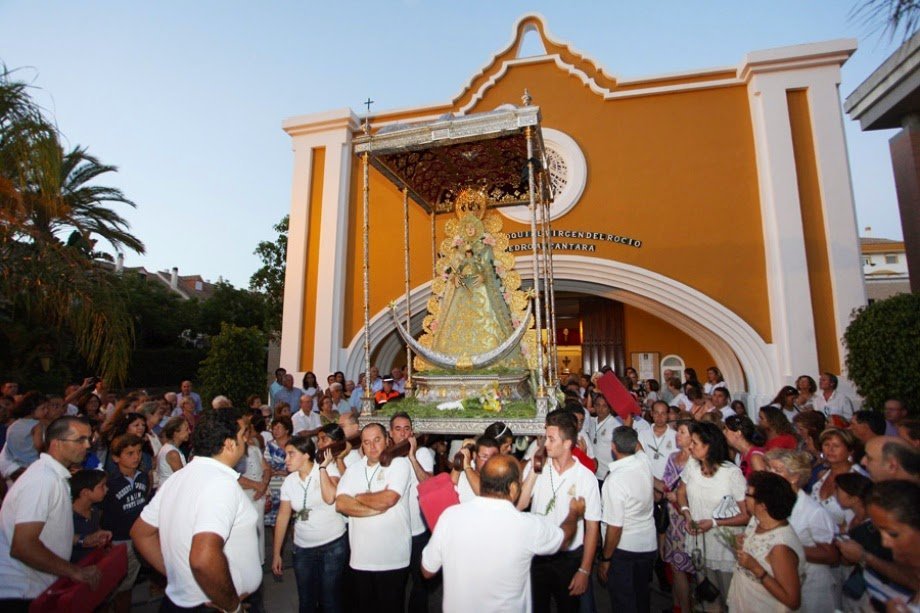 La Virgen del Rocío de San Pedro vuelve tras dos años sin pasearse por sus calles - virgen del rocio san pedro La Virgen del Rocío de San Pedro vuelve tras dos años sin pasearse por sus calles - virgen del rocio san pedro