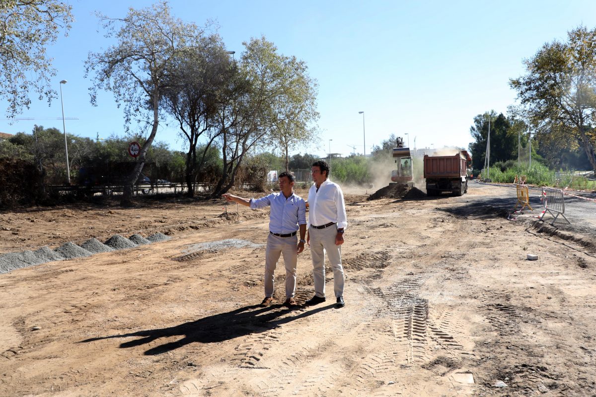 Zona de los nuevos aparcamientos.