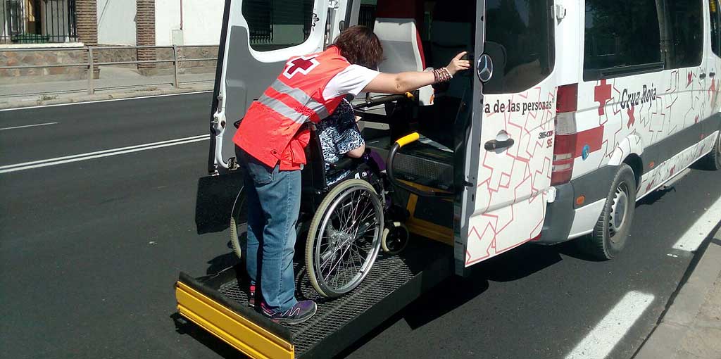 Los mayores de Estepona necesitan ayuda: Cruz Roja pide un vehículo de transporte adaptado - Imagen archivo elecciones Vehículo transporte adaptado de Cruz Roja.