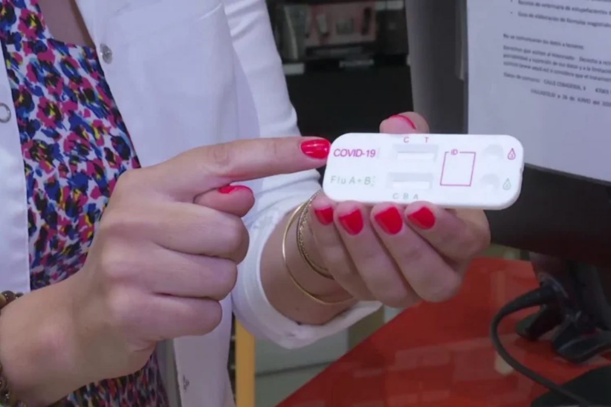 Así son los nuevos test de autodiagnóstico que diferencian la gripe del COVID