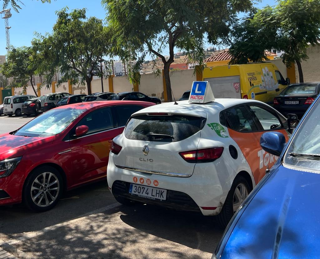 Unos 350 jóvenes de Marbella podrán optar a ayudas de 100 euros para sacarse el carné de conducir - WhatsApp Image 2022 09 22 at 5.26.11 PM Alumno en prácticas en el coche de la autoescuela. / D.MACÍAS