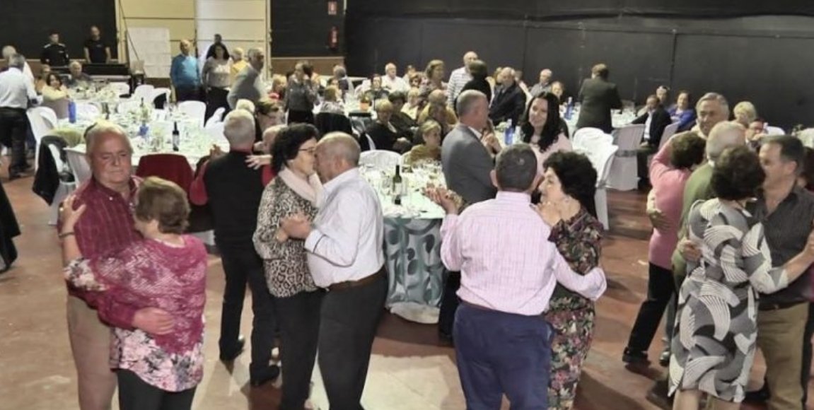 Llega la Fiesta del Tostón de los mayores de Manilva - CF08089C 26DA 48AE 8FF0 E27134A5758F Llega la Fiesta del Tostón de los mayores de Manilva - CF08089C 26DA 48AE 8FF0 E27134A5758F
