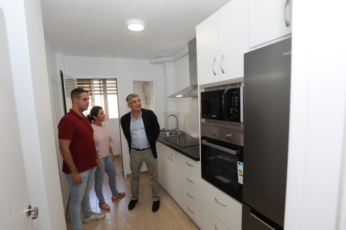 El Ayuntamiento de Marbella reforma dos viviendas tuteladas en San Pedro Alcántara - 0H3A2702 El Ayuntamiento de Marbella reforma dos viviendas tuteladas en San Pedro Alcántara - 0H3A2702
