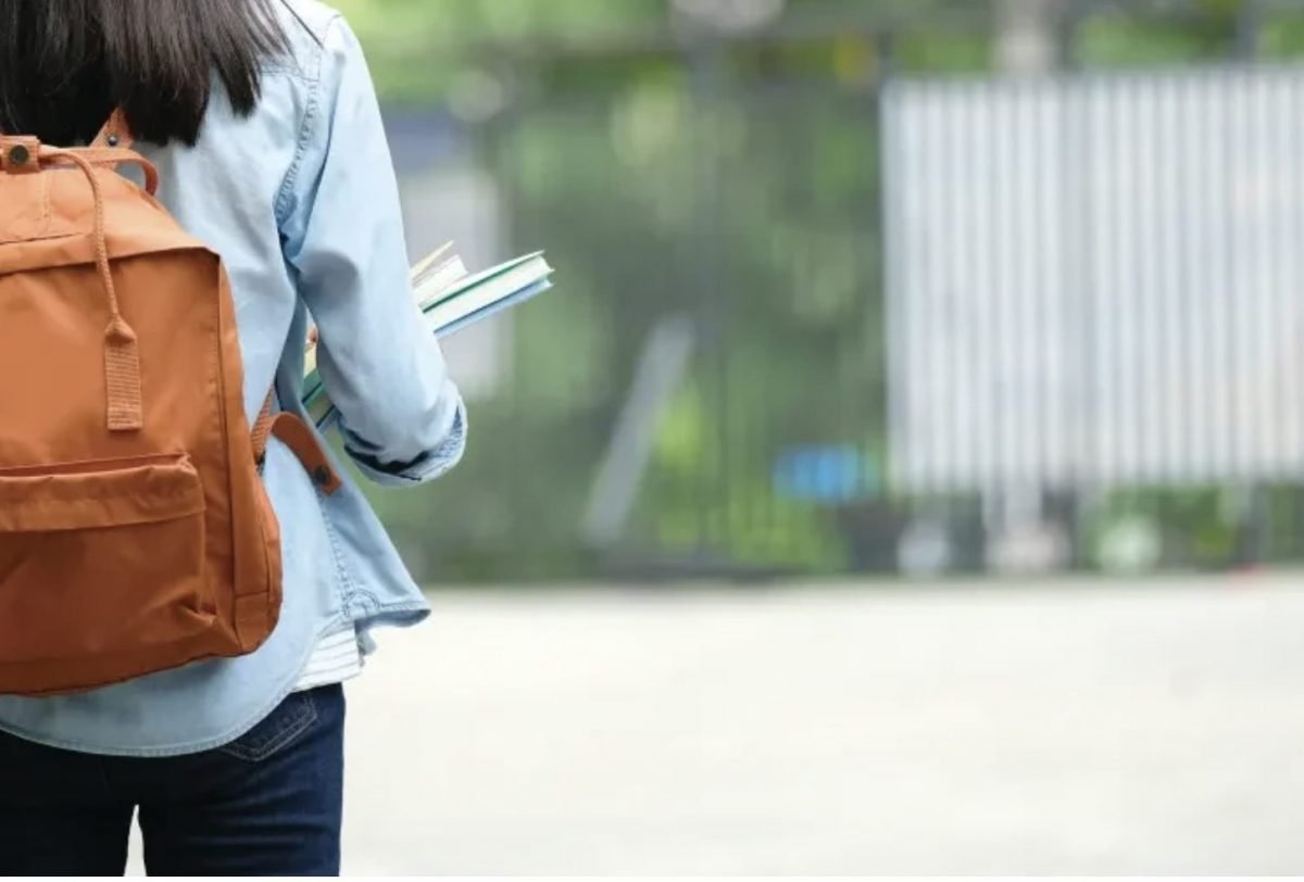 Una nueva edición de Escuelas de Familias en Estepona para abordar asuntos que afectan a los jóvenes - Captura de Pantalla 2022 11 03 a las 16.15.01
