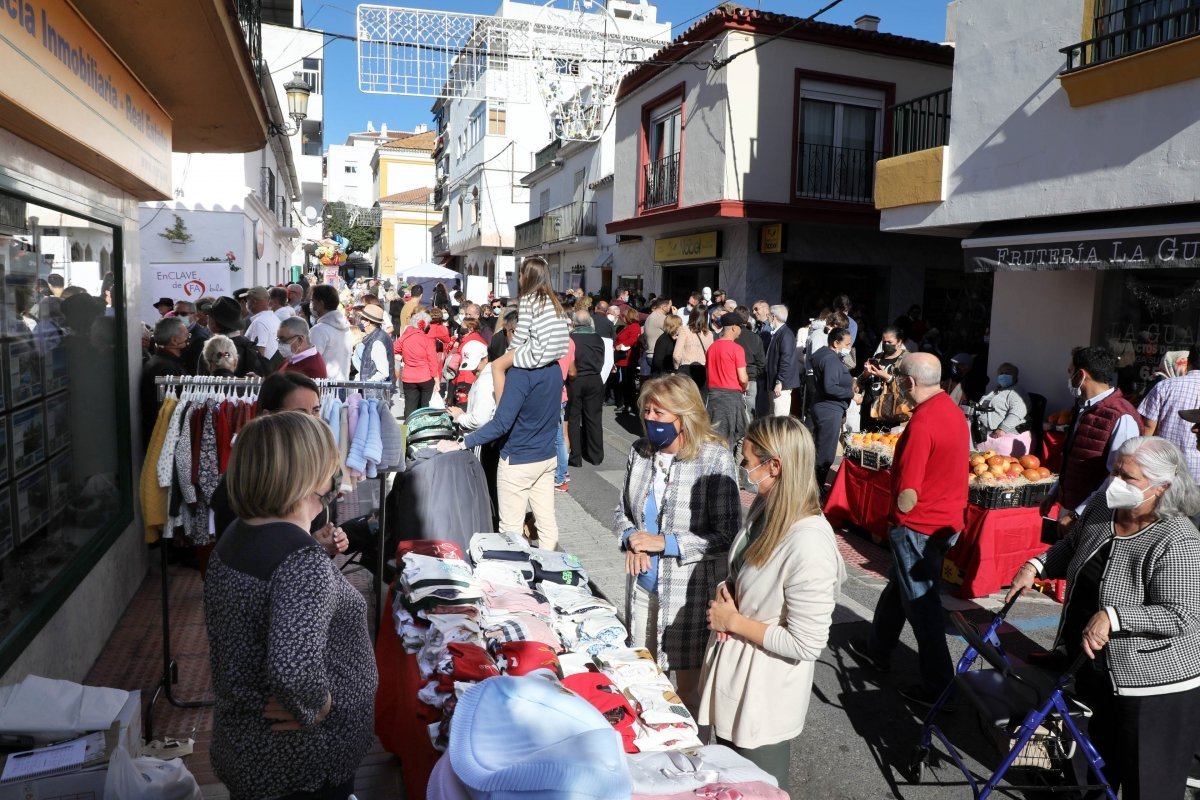 Este sábado llega el Mercadillo Navideño a San Pedro con 50 comercios locales - 2CE31E85 922C 4062 A0DC 9390E0672D37 Este sábado llega el Mercadillo Navideño a San Pedro con 50 comercios locales - 2CE31E85 922C 4062 A0DC 9390E0672D37