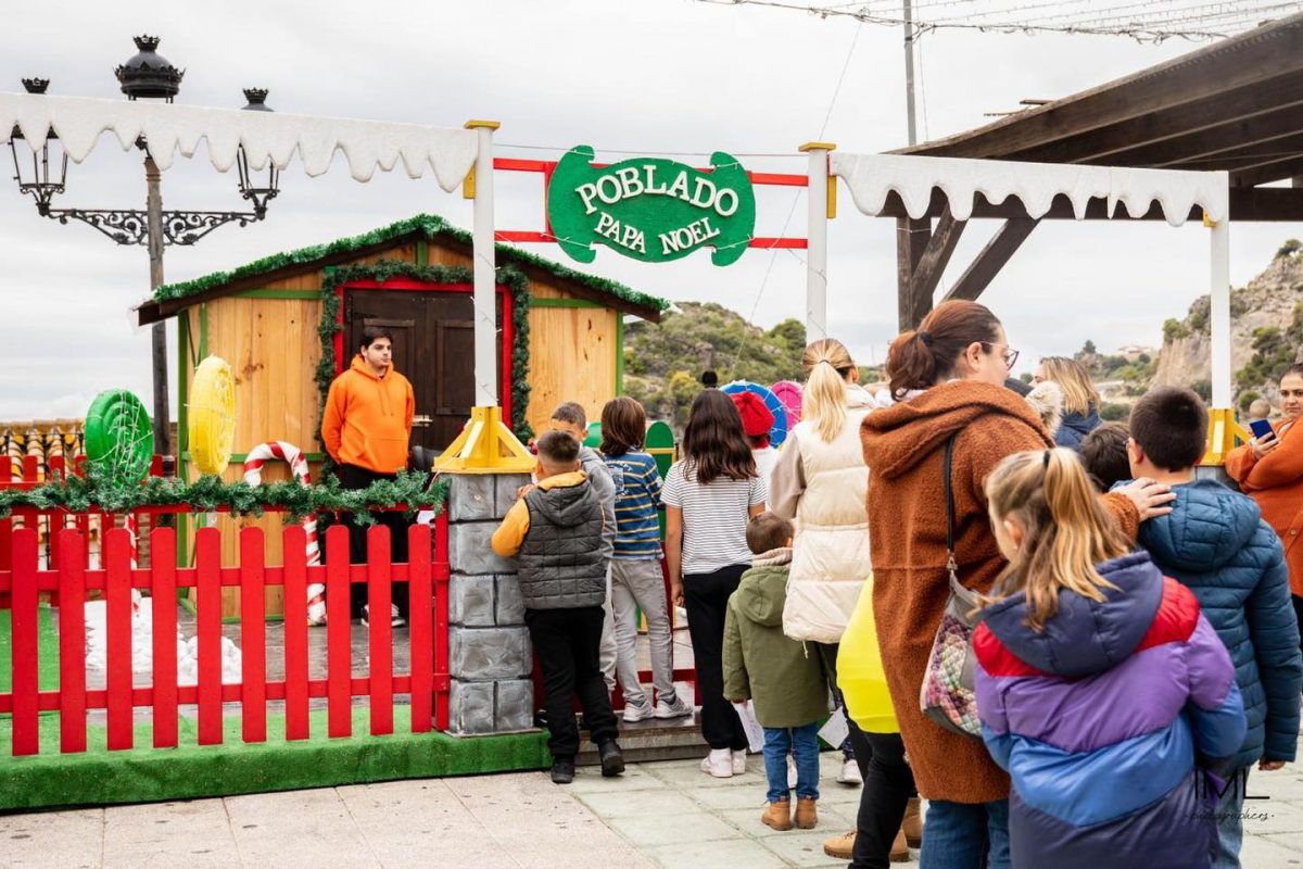 El árbol de la Navidad formado por 50 miniglús que más llamará la atención en Casares - 318177852 3439483863000530 3297415248296317016 n El árbol de la Navidad formado por 50 miniglús que más llamará la atención en Casares - 318177852 3439483863000530 3297415248296317016 n