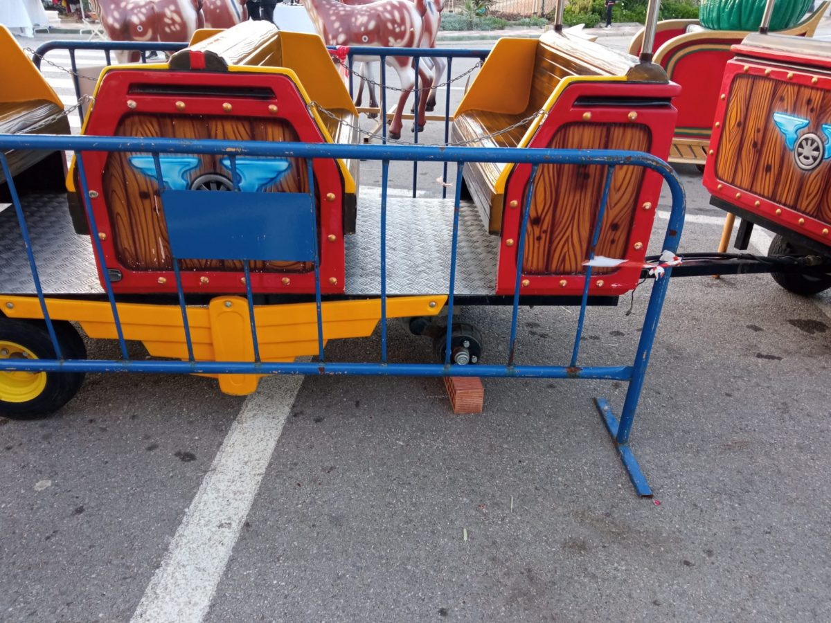 El vandalismo no da tregua ni en Navidad: Arrancan las ruedas del 'trenecito' de Manilva - 322117848 1903622206655301 6790641389879716482 n El vandalismo no da tregua ni en Navidad: Arrancan las ruedas del 'trenecito' de Manilva - 322117848 1903622206655301 6790641389879716482 n
