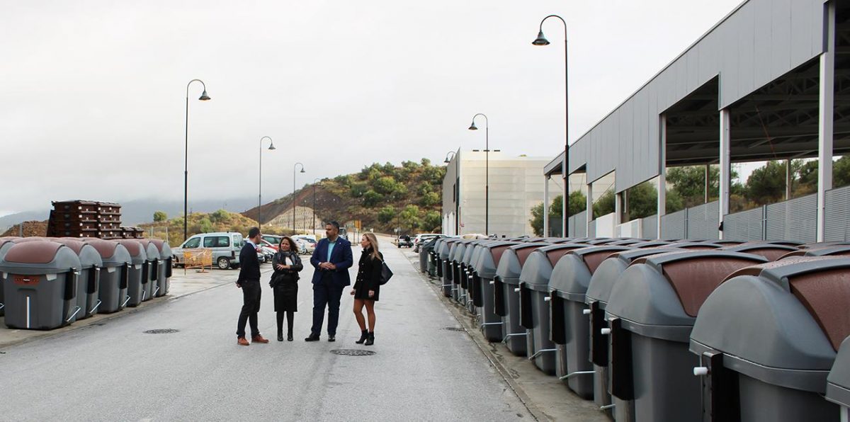 Mijas reparte 840 contenedores marrones por el municipio - articulos 24488 Nuevos contenedores marrones en Mijas.