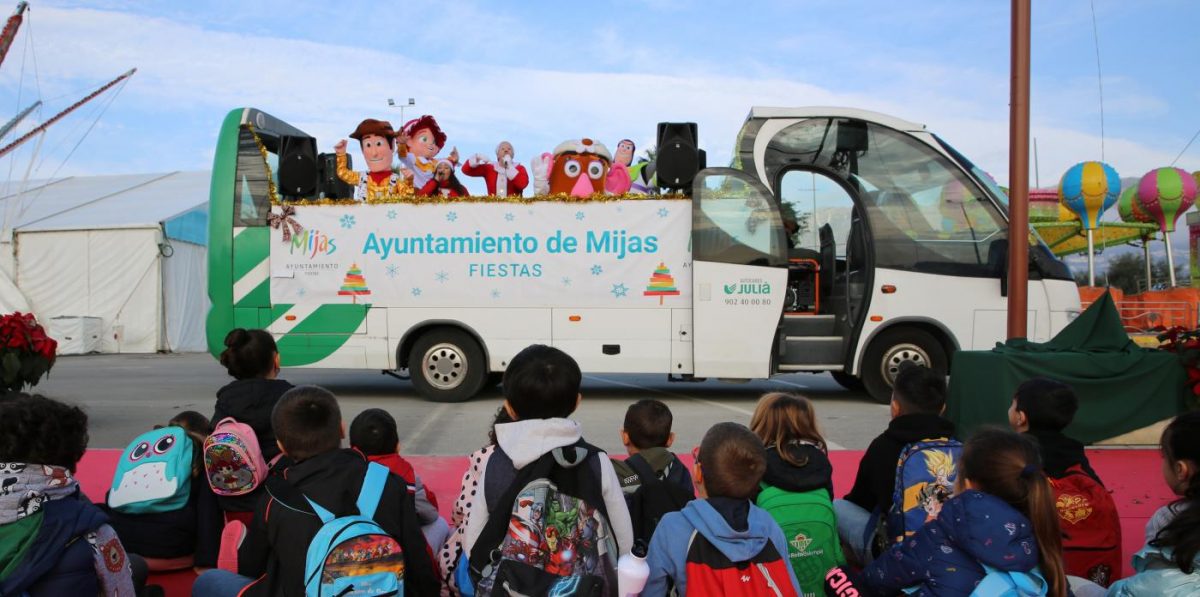 Un bus musical y un cartero real: Esta es la programación navideña de Mijas - articulos 25080 Bus Musical en Mijas.