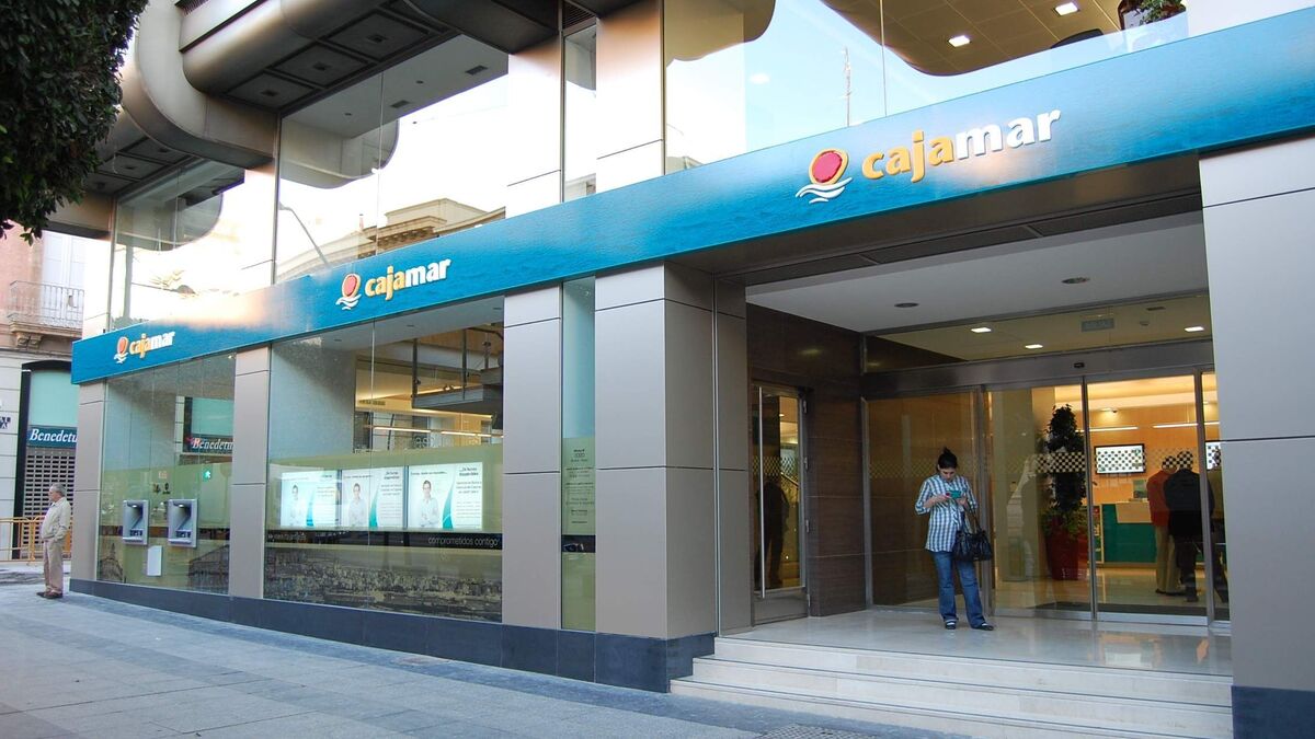 Cajamar pone fin a su 'incidencia técnica' que ha dejado cajeros automáticos inservibles durante cuatro días - Grupo Cajamar coloca millones Cajamar pone fin a su 'incidencia técnica' que ha dejado cajeros automáticos inservibles durante cuatro días - Grupo Cajamar coloca millones