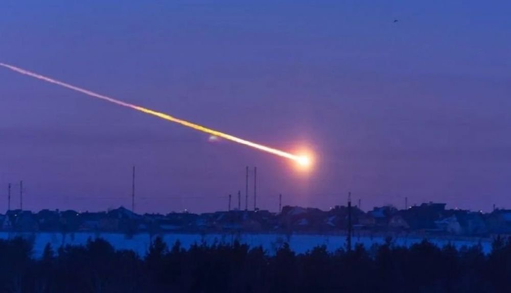 Un meteorito recorre el cielo y fue visto desde la Costa del Sol - Meteorito redes Un meteorito recorre el cielo y fue visto desde la Costa del Sol - Meteorito redes