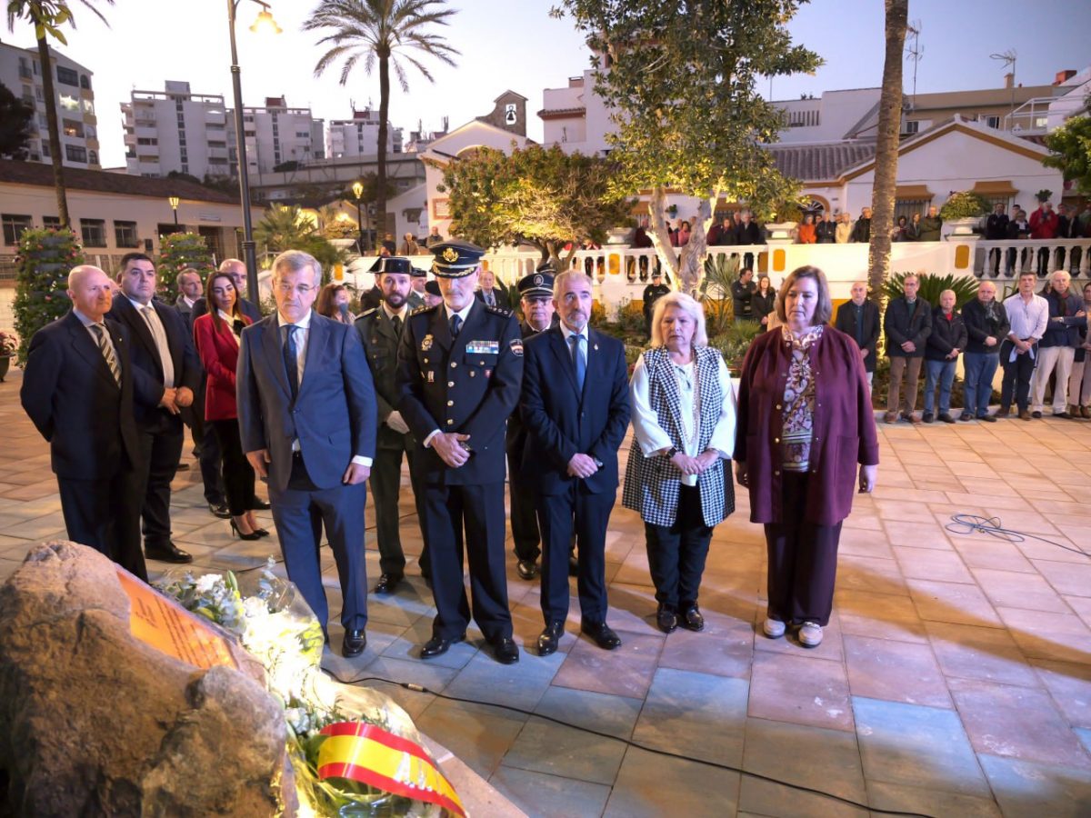 Inaugurado en Estepona un espacio dedicado a las víctimas del terrorismo - acto1 Inaugurado en Estepona un espacio dedicado a las víctimas del terrorismo - acto1