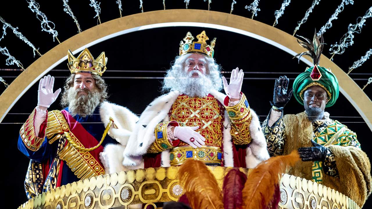 Torremolinos celebrará la Cabalgata de Reyes con 13 carrozas y más de 10.000 kilos de caramelos - reyes Torremolinos celebrará la Cabalgata de Reyes con 13 carrozas y más de 10.000 kilos de caramelos - reyes