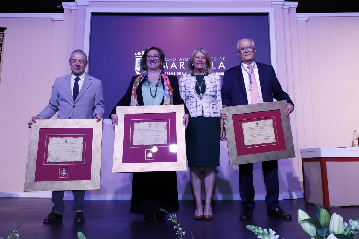 La Hermandad del Rocío, asociación CADI y Cristóbal Parra se llevan las Medallas de la Ciudad de Marbella - TGM0671 Nuevas Medallas de la Ciudad de Marbella, entregadas por el Día de Andalucía. / Ayuntamiento de Marbella