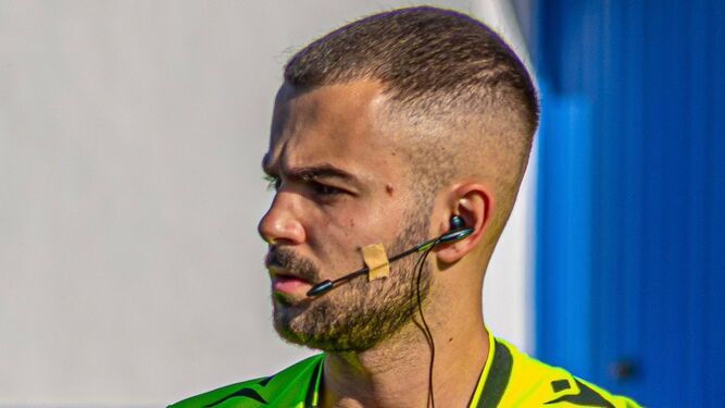Un futbolista es detenido por agredir a un árbitro en un encuentro de Tercera Andaluza Senior en Marbella - Cristobal Herrera Un futbolista es detenido por agredir a un árbitro en un encuentro de Tercera Andaluza Senior en Marbella - Cristobal Herrera