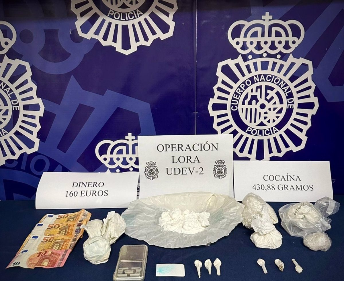 Dos detenidos al desarticular un punto de venta de drogas en una vivienda de Mijas - Droga incautada Mijas Dos detenidos al desarticular un punto de venta de drogas en una vivienda de Mijas - Droga incautada Mijas